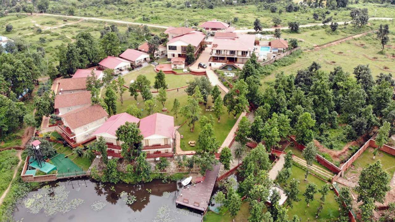 Kushal Palli Resorts- A Unit Of Pearltree Hotels & Resorts 푸룰리아 외부 사진